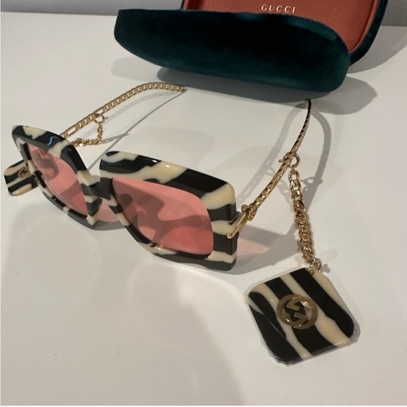 Gucci zebra sunglasses - Picture 7 of 7